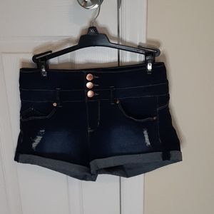 Wanna Betta Butt? High waisted shorts, Size 5